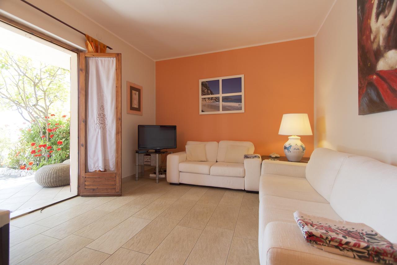 Sos Dorroles Apartment Cala Gonone Exterior photo